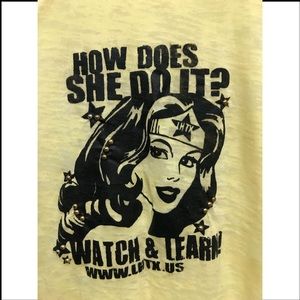 Wonder Woman, yellow, LHTX, t-shirt, Sz L, NWOT